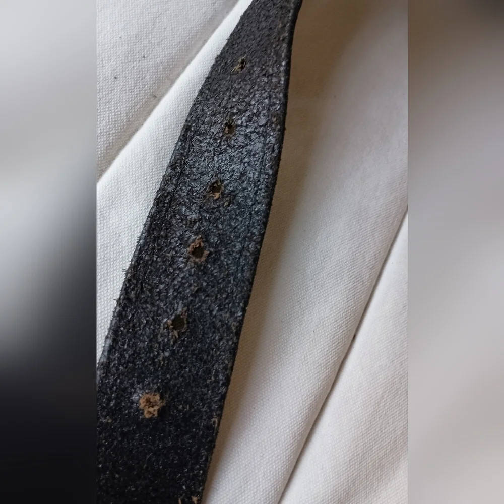 2008 American Eagle Black Leather Women's Belt with Butterfly Buckle
